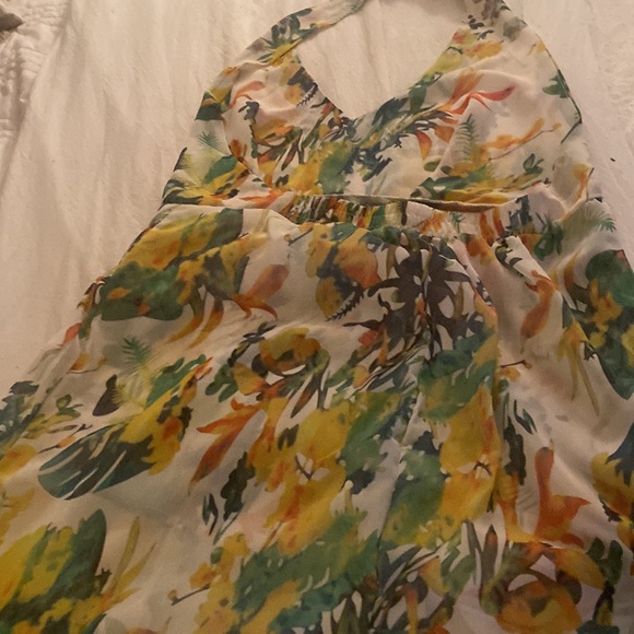 Halter dress with shorts inside - Picture 8 of 12